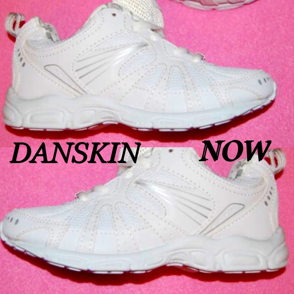 DANSKIN NOW girls/ladies white sneakers size 4 EUC - Picture 1 of 11